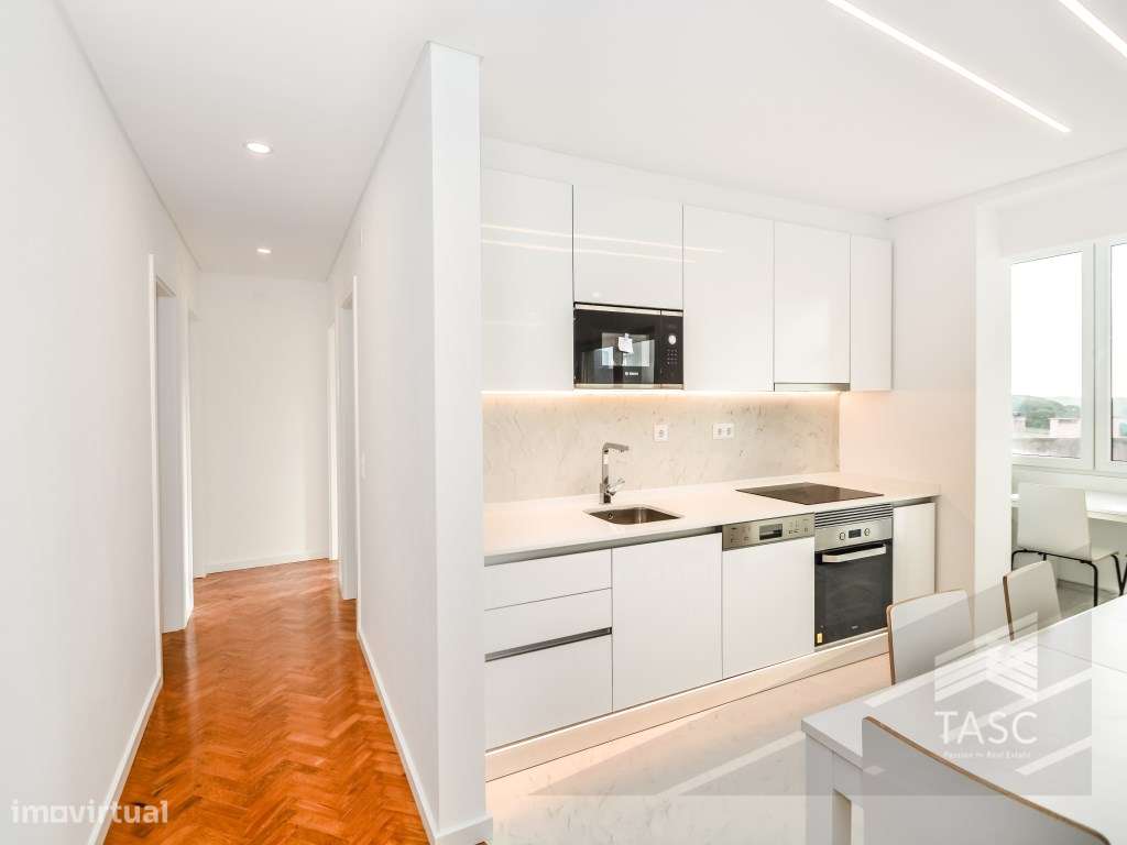 T3 em Linda-a-Velha - Grande imagem: 4/25