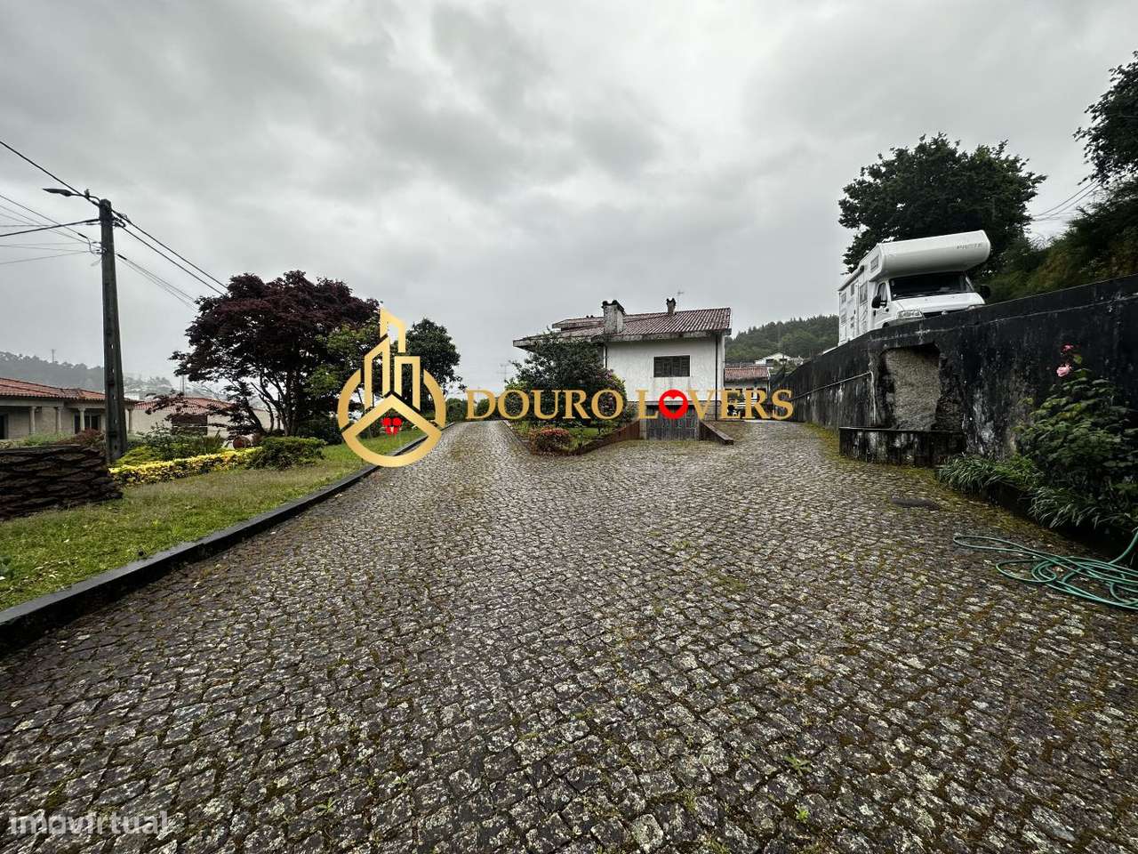 Moradia de 4 frentes Guimarães - Grande imagem: 5/56