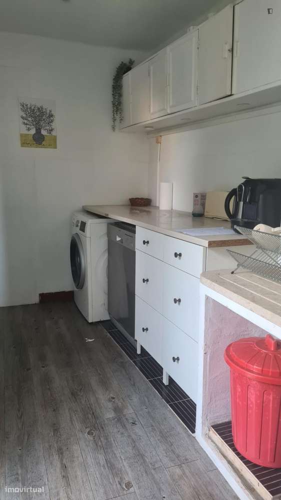 Quarto - localizado em Carcavelos Lisbon - Grande imagem: 4/14