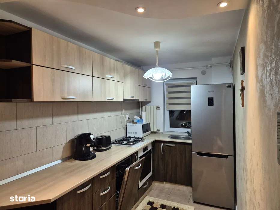 Apartament 3 camere - zona Tomis Nord - Imagine principală: 4/5