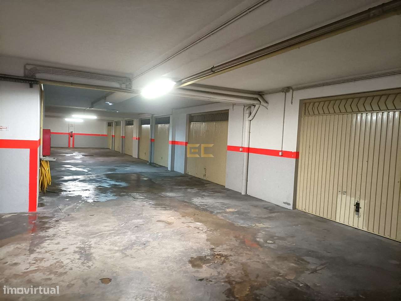 Garagem no Alto do Forno! - Grande imagem: 3/5