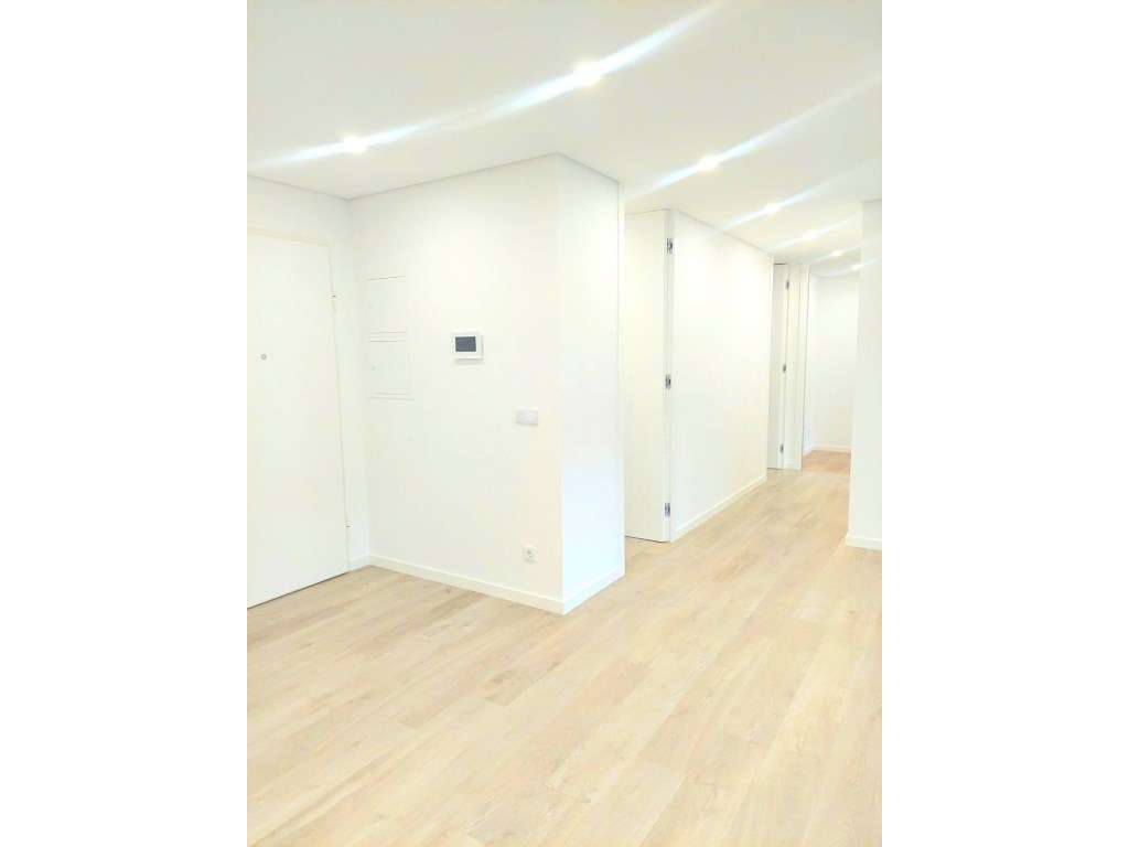 Apartamento T2 Novo para venda Cidade Nova - Darque-5