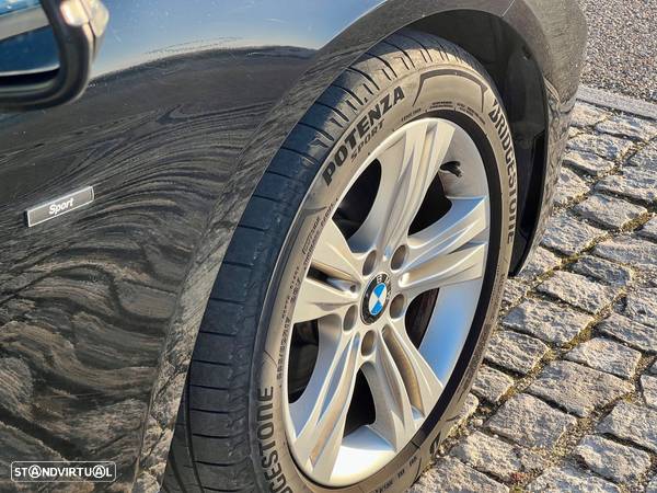 BMW 320 d Touring Aut. Sport Line - 4