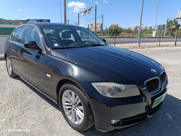 BMW 318 d Navigation Sport - 6