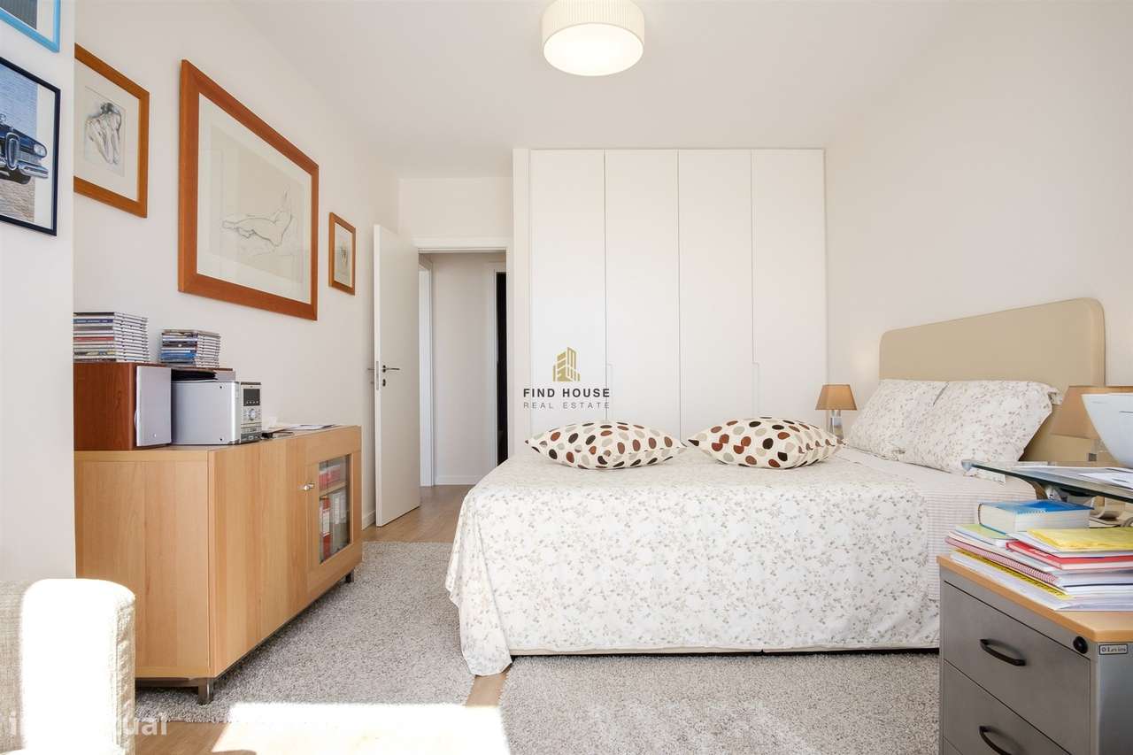 T2 com vista mar, garagem e arrecadação em Condomínio com piscina e ja-28