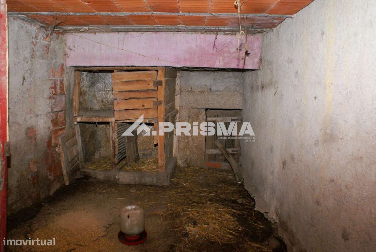 Moradia com espaço exterior para venda em Zebras, Fundão-25