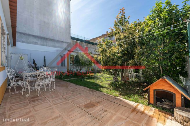 Moradia Térrea V2 Remodelada com Anexos e Jardim em Pinhal Novo-15