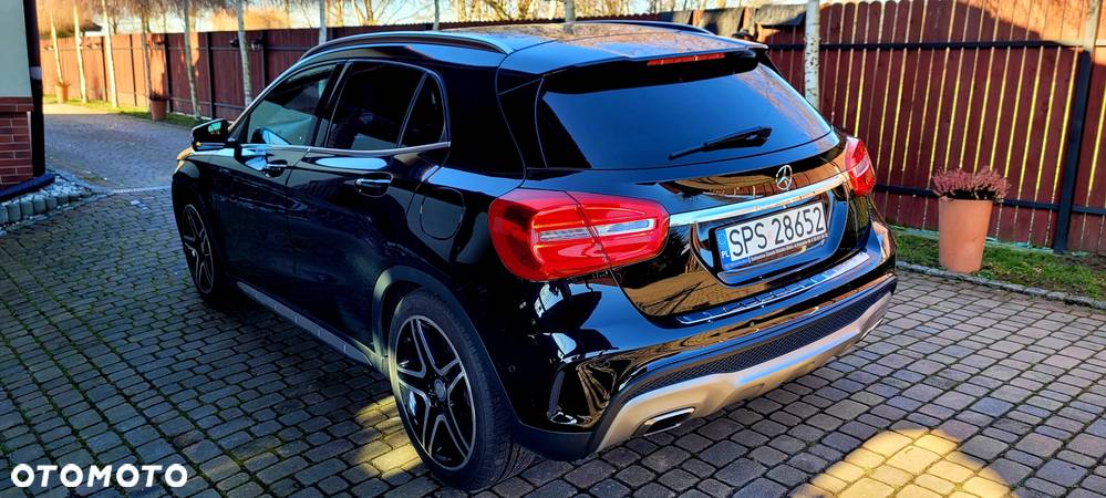 Mercedes-Benz GLA 200 AMG Line - 6