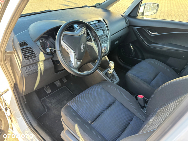 Hyundai ix20 1.4 Comfort - 14