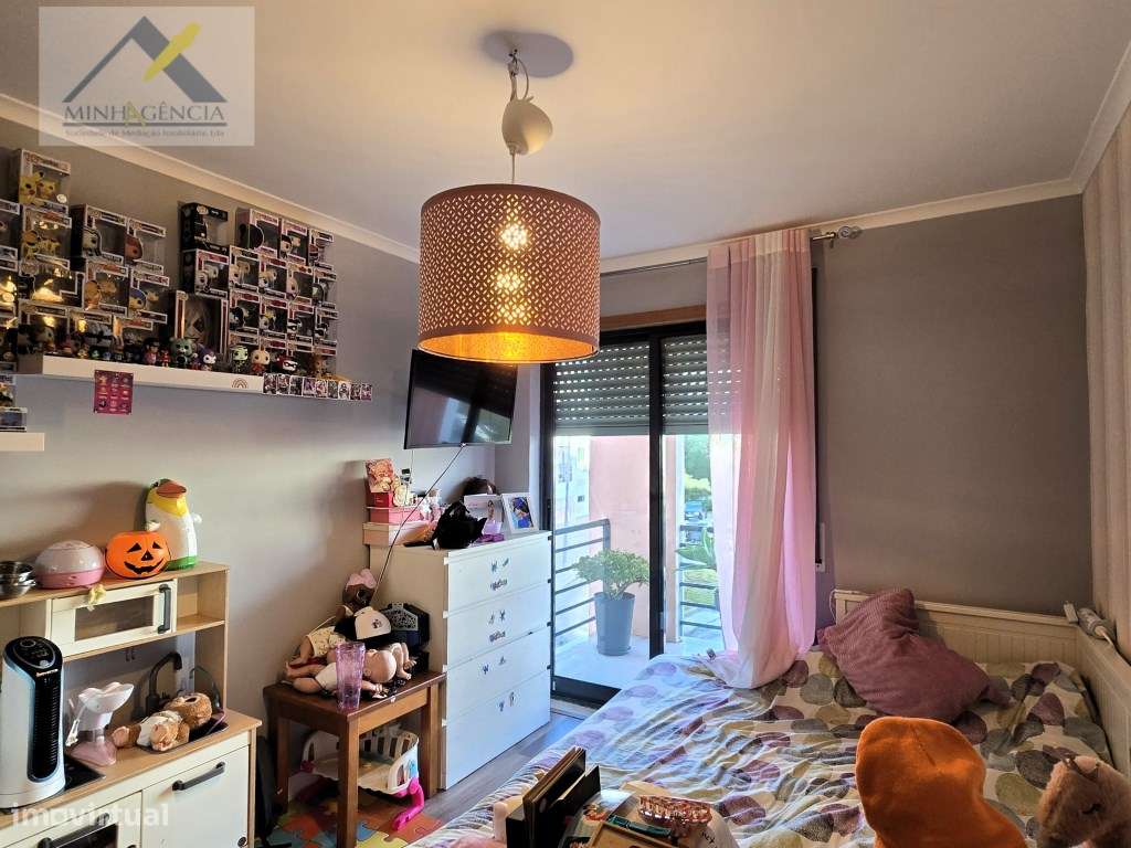 Apartamento T3 com parqueamanto na Quinta do Anjo-24