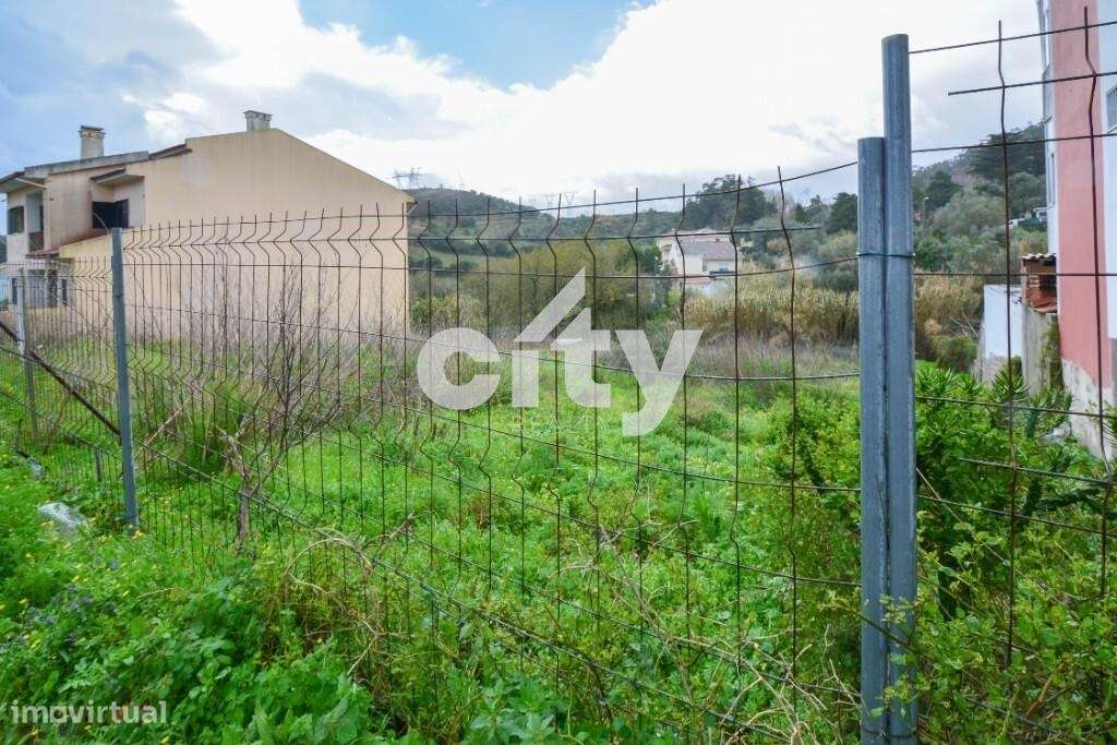 EXCELENTE TERRENO DE 566 M2, EM A-DA-BEJA, PROXIMO AO UBBO - Grande imagem: 3/16