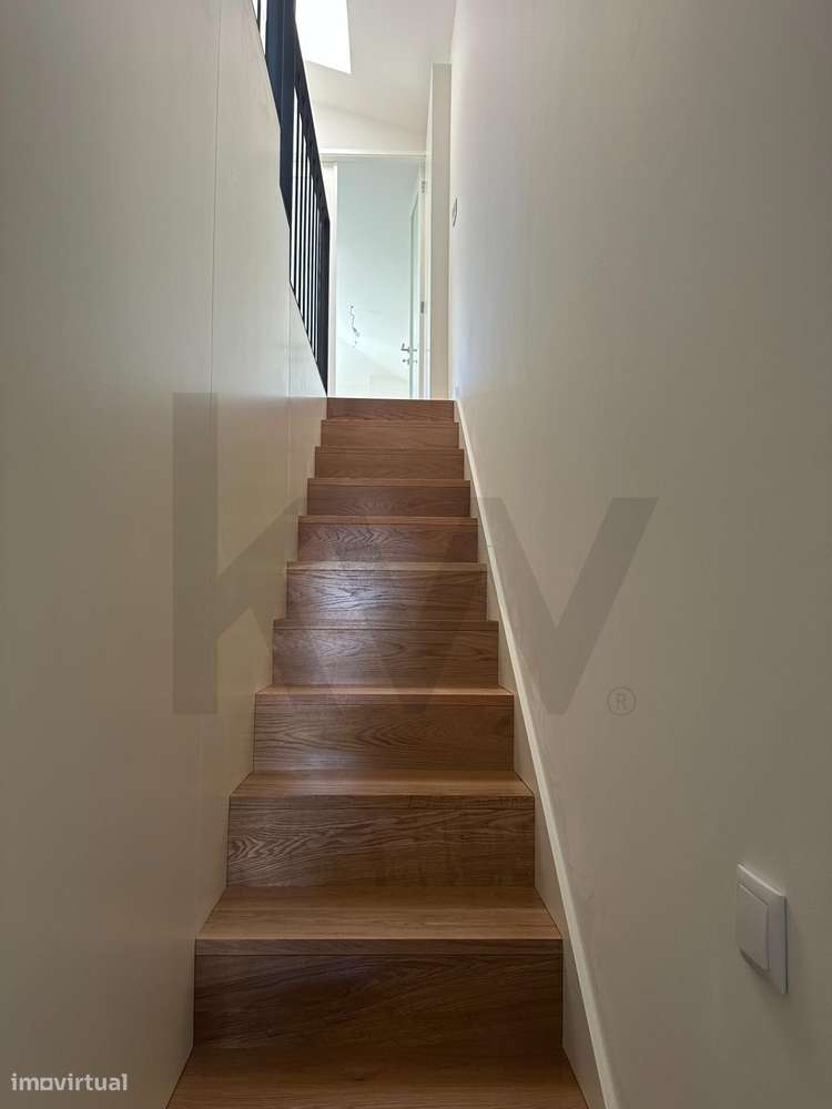 Apartamento T2 duplex novo no centro do Porto ao Palácio de Cristal - Grande imagem: 5/34