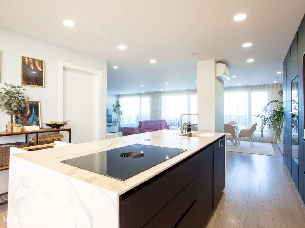 Apartamento T4 duplex com terraço e garagem no Montijo-15