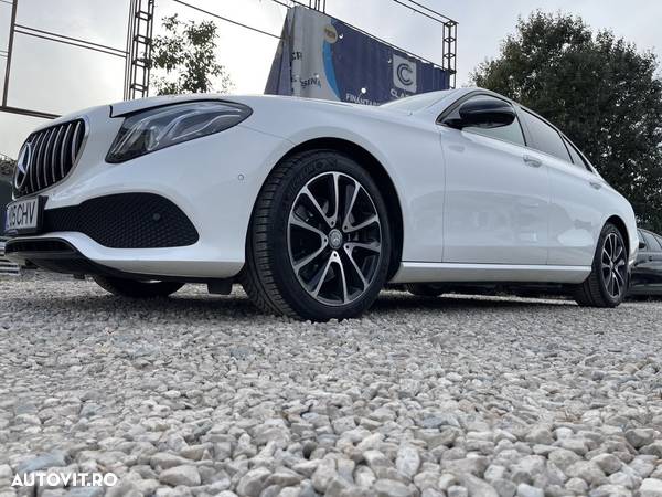 Mercedes-Benz E 220 d 9G-TRONIC AMG Line - 8