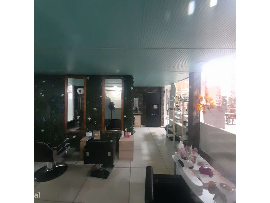 Loja para venda no Lumiar, Lisboa - Grande imagem: 2/2