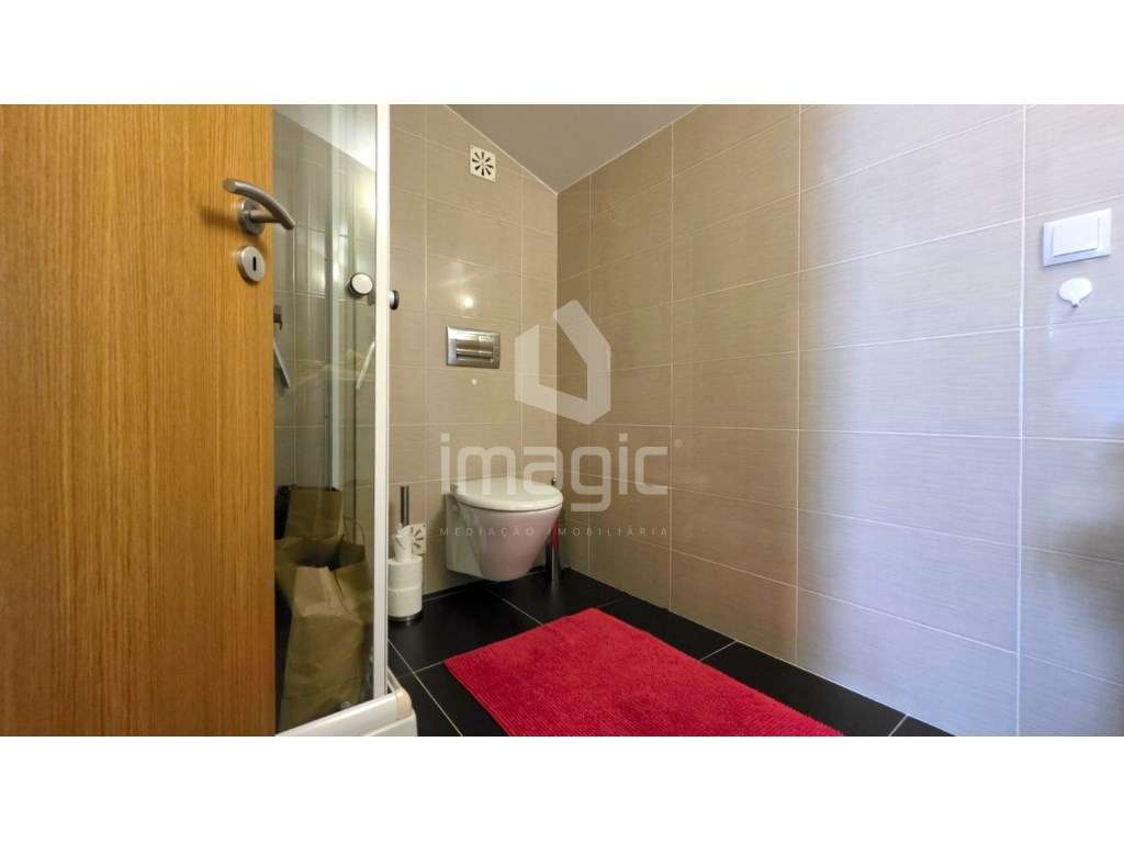 Apartamento T3 Duplex, com duas salas, usado na Malveira-30