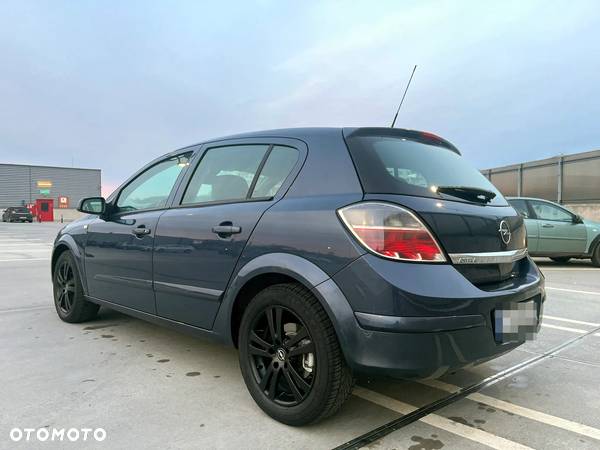 Opel Astra III 1.8 Cosmo - 4