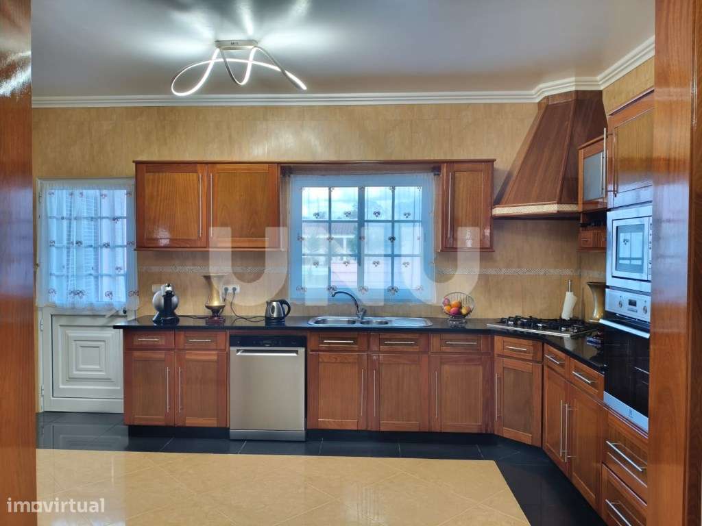 Moradia V4, São Vicente Ferreira - Grande imagem: 5/29