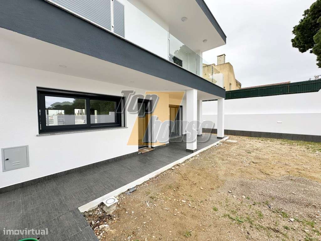 Moradia Isolada T4 Sobreda-28