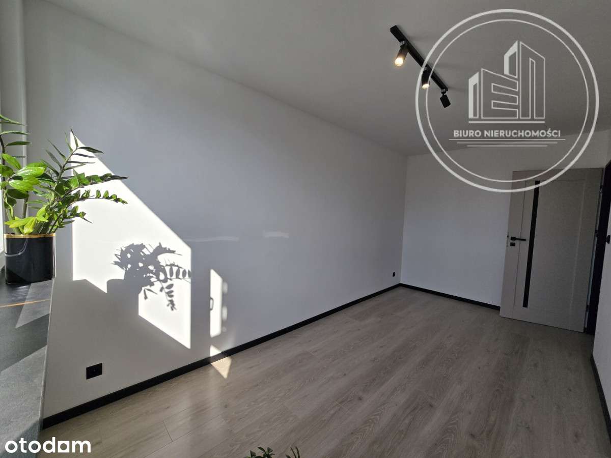 Mieszkanie trzy pokojowe w centrum miasta-11