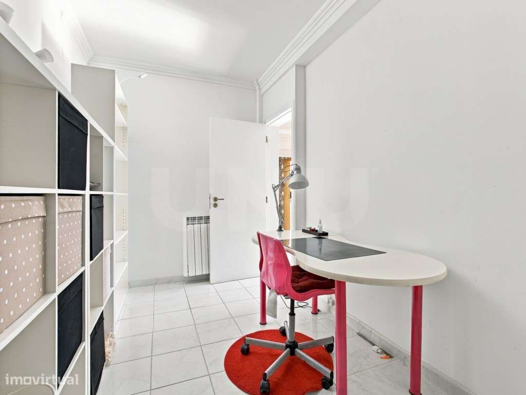 Apartamento T2+1, para venda, em São Pedro da Cadeira, no eixo Eric...-5