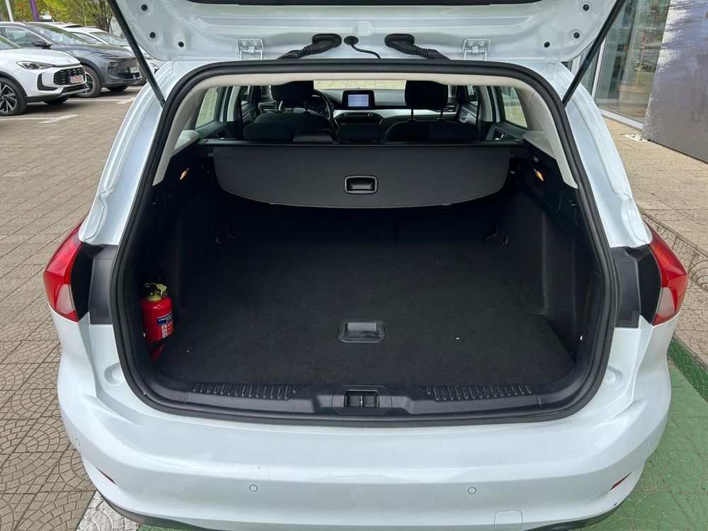 Ford Focus - foto 12