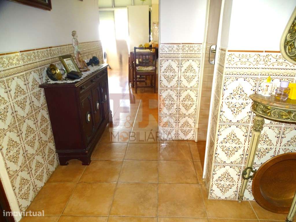'Excelente 'Apartamento T2 Alto Seixalinho, Verderena Barreiro-21