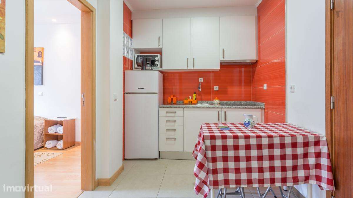 Apartamento com 2 quartos - localizado em Santo Ildefonso Porto - Grande imagem: 2/28