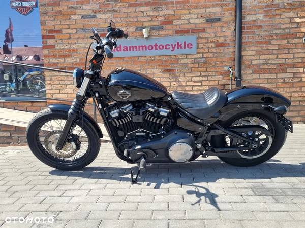 Harley-Davidson Dyna Street Bob - 9