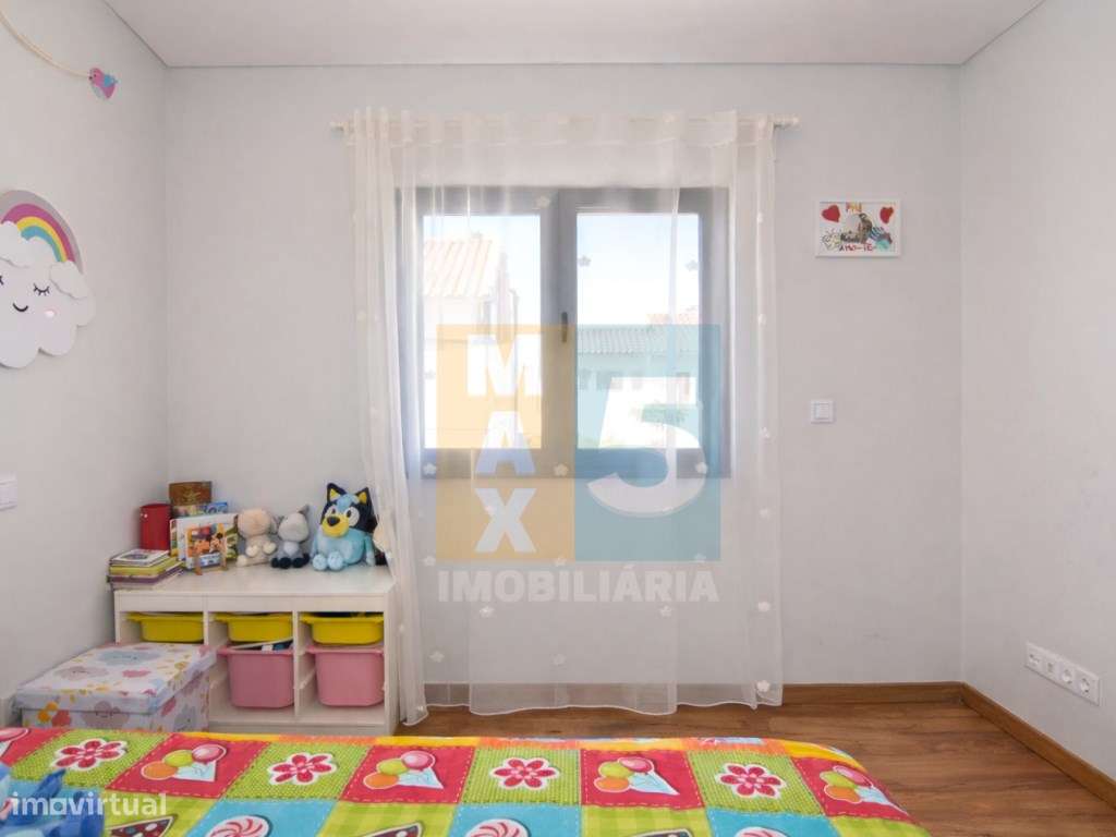 Moradia com 2 terraços em zona calma - Montijo-18
