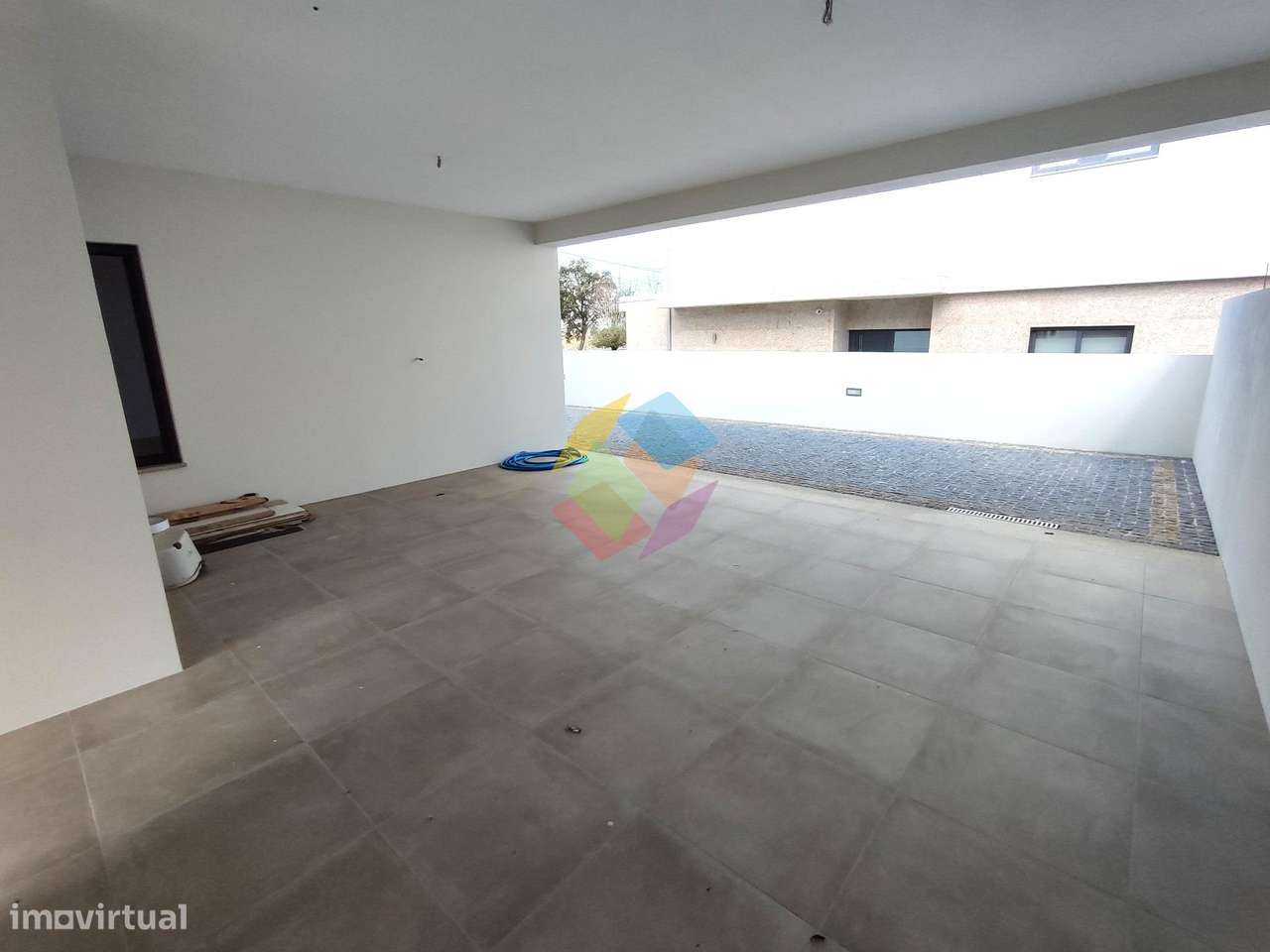 Magnífica Moradia T3 +1 em Stª. Maria da Feira-57