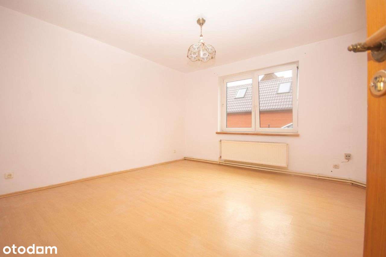 Dom, 360 m², Sasino-12