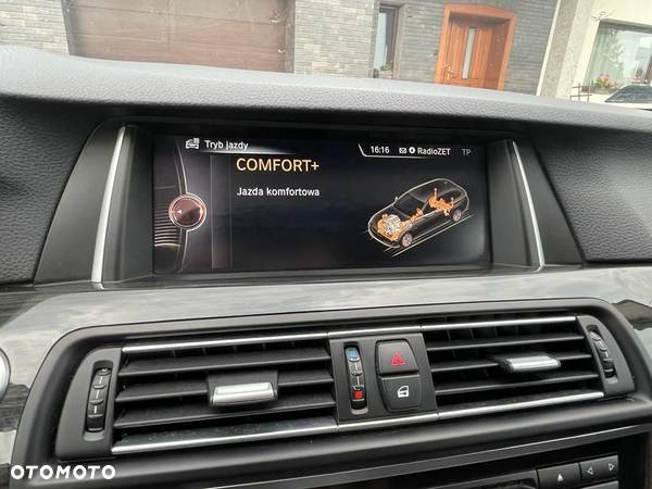 BMW Seria 5 520d Touring Luxury Line - 13