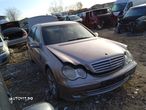 Dezmembrari  Mercedes-Benz C-CLASS (W203)  2000  > 2007 C 200 CDI (20 - 5