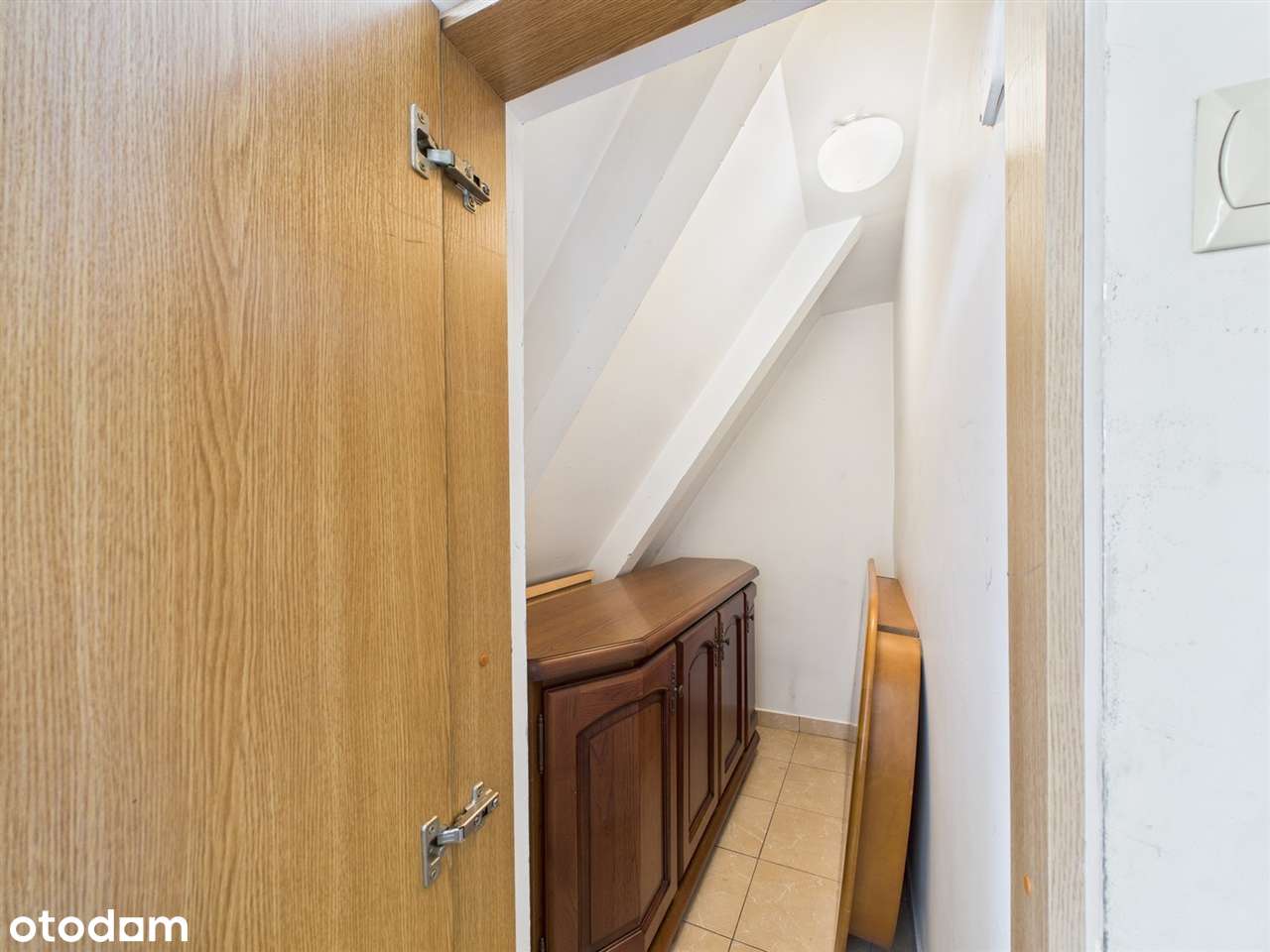 Dwupoziomowe mieszkanie, 2 pokoje, ul. 11-go Listopada-14