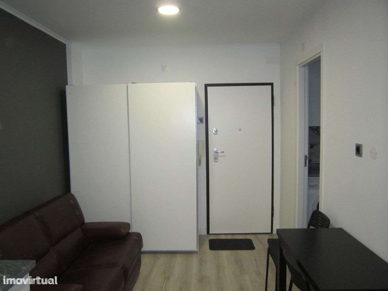Apartamento T1 remodelado Reboleira - Grande imagem: 2/5