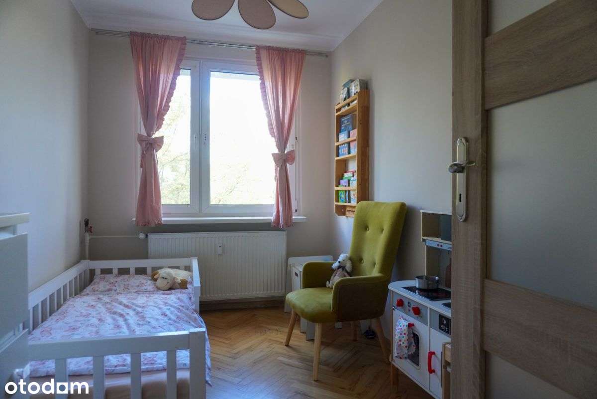 Przestronne mieszkanie w otoczeniu zieleni-10