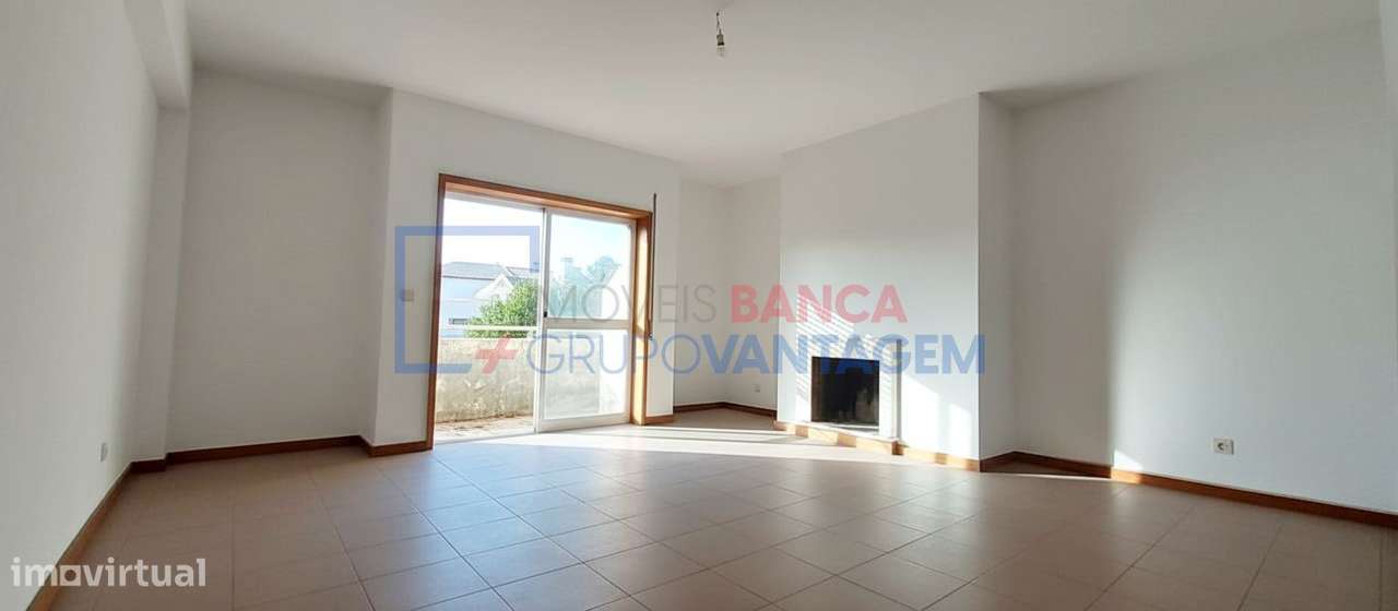 APARTAMENTO T2 - FANZERES - Grande imagem: 3/8