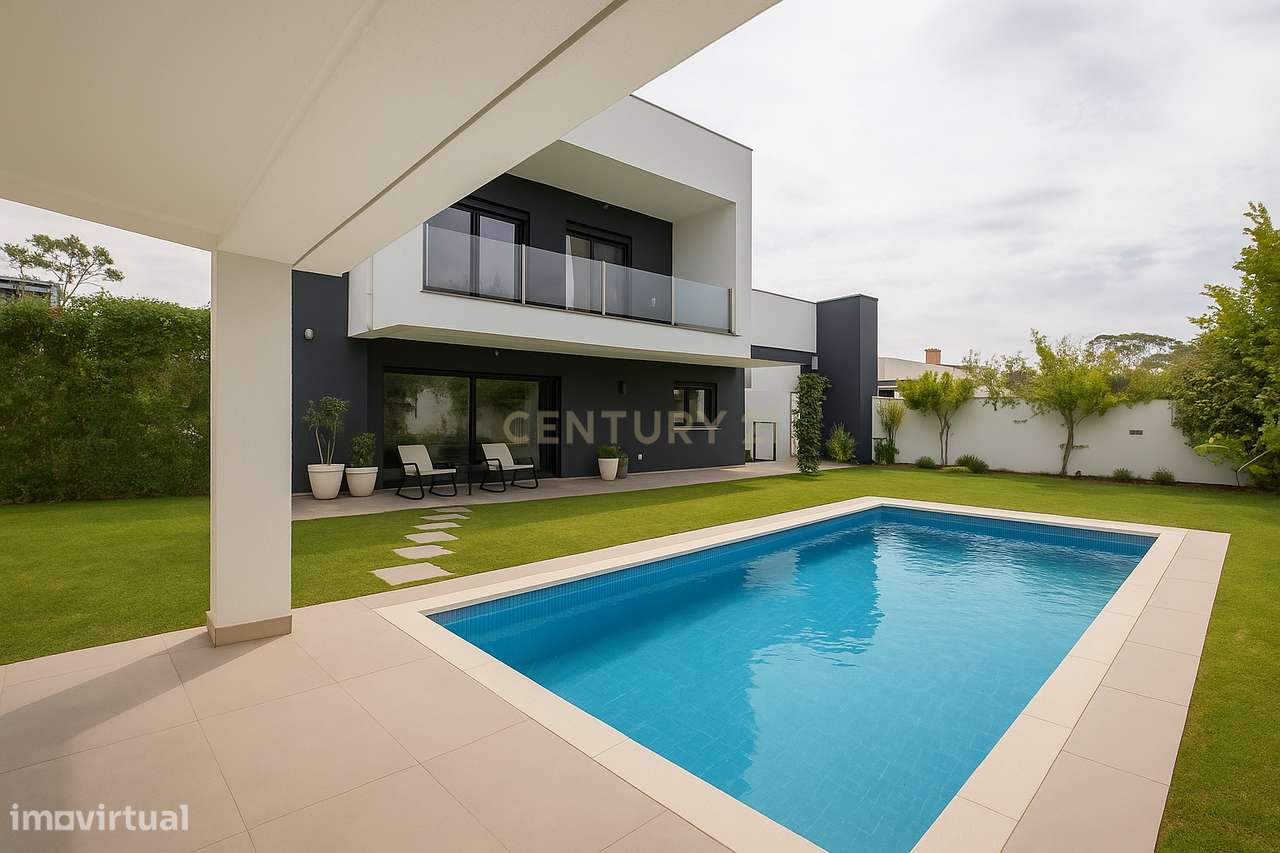 Moradia Isolada T4 de Prestígio – Bairro de São João, Sobreda-6