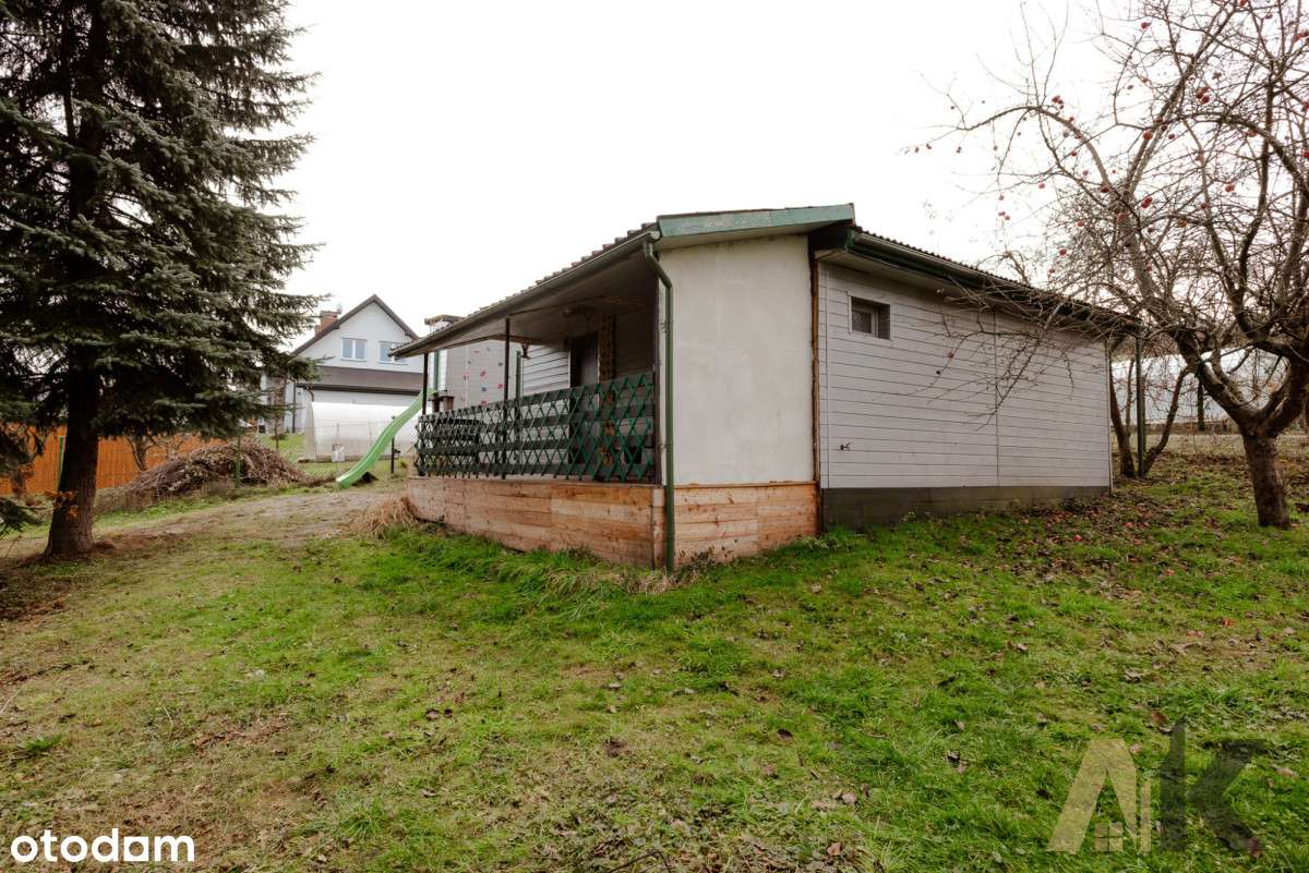 Uroczy azyl z potencjałem budowlanym-13