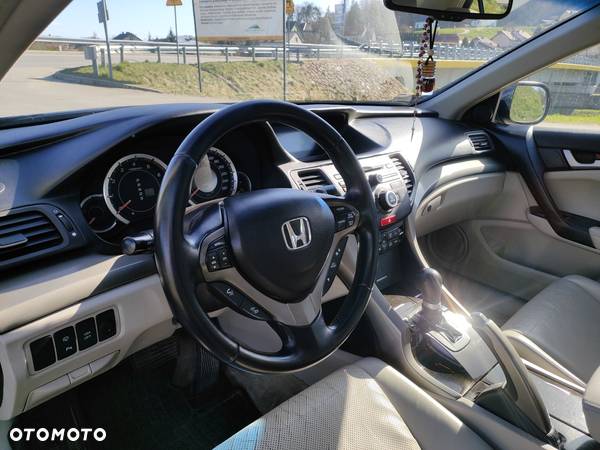 Honda Accord 2.2d Executive - 17