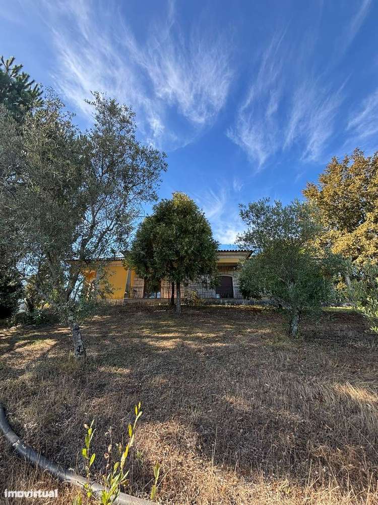 Imóvel de banco : apresente-nos a sua e-6