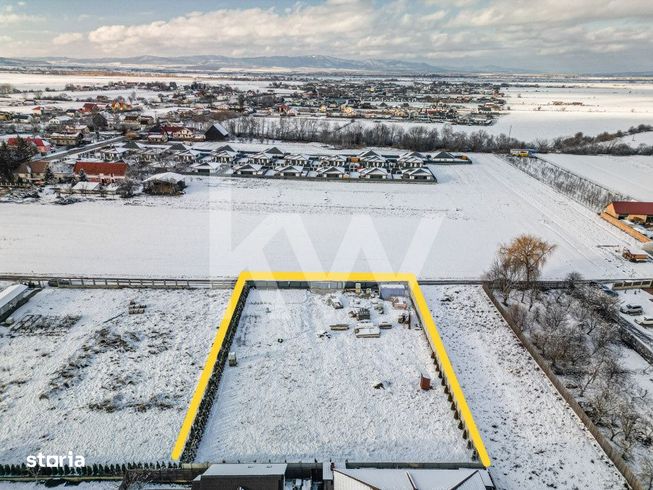 Teren intravilan, parcelare posibila, 2320 mp Stupini, Brasov | Comisi-1