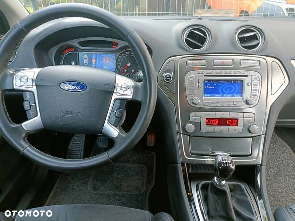 Ford Mondeo 2.2 TDCi Titanium - 11