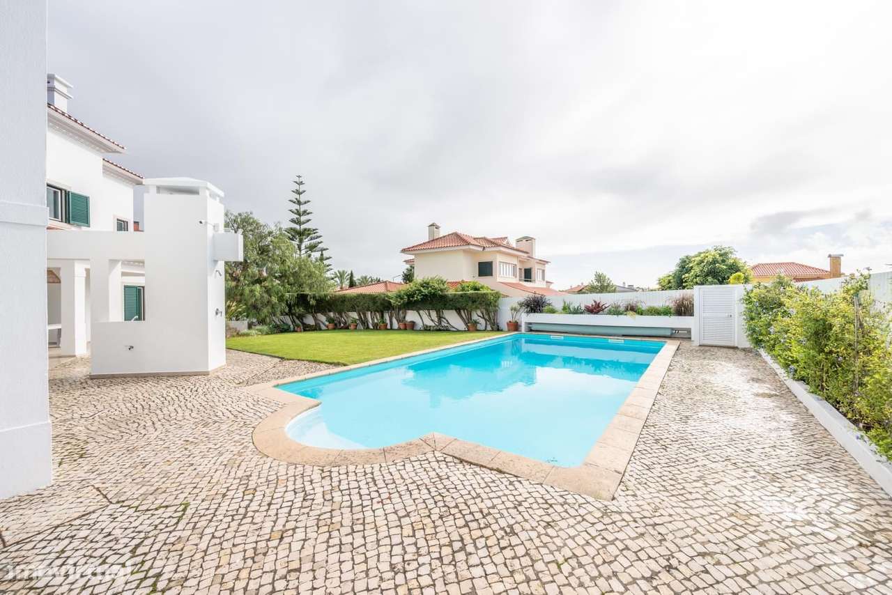 Moradia T4 com piscina, Quinta da Beloura, Sintra - Grande imagem: 3/47