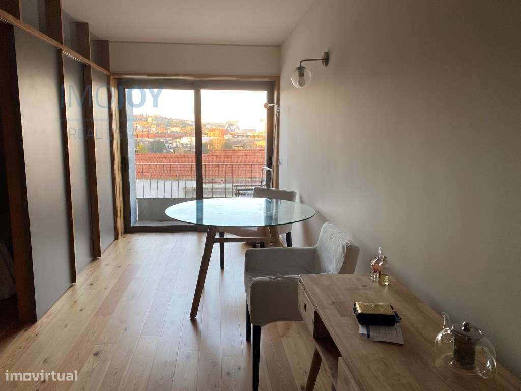 Apartamento T1 para Arrendar Mobilado e Equipado na Campanhã - Grande imagem: 4/47