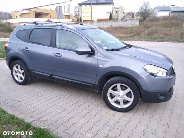 Nissan Qashqai+2 - 1