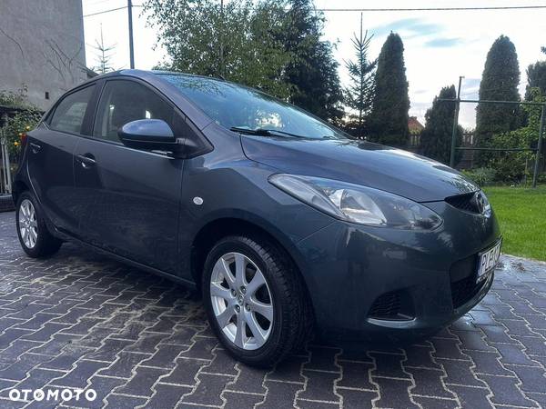 Mazda 2 - 4