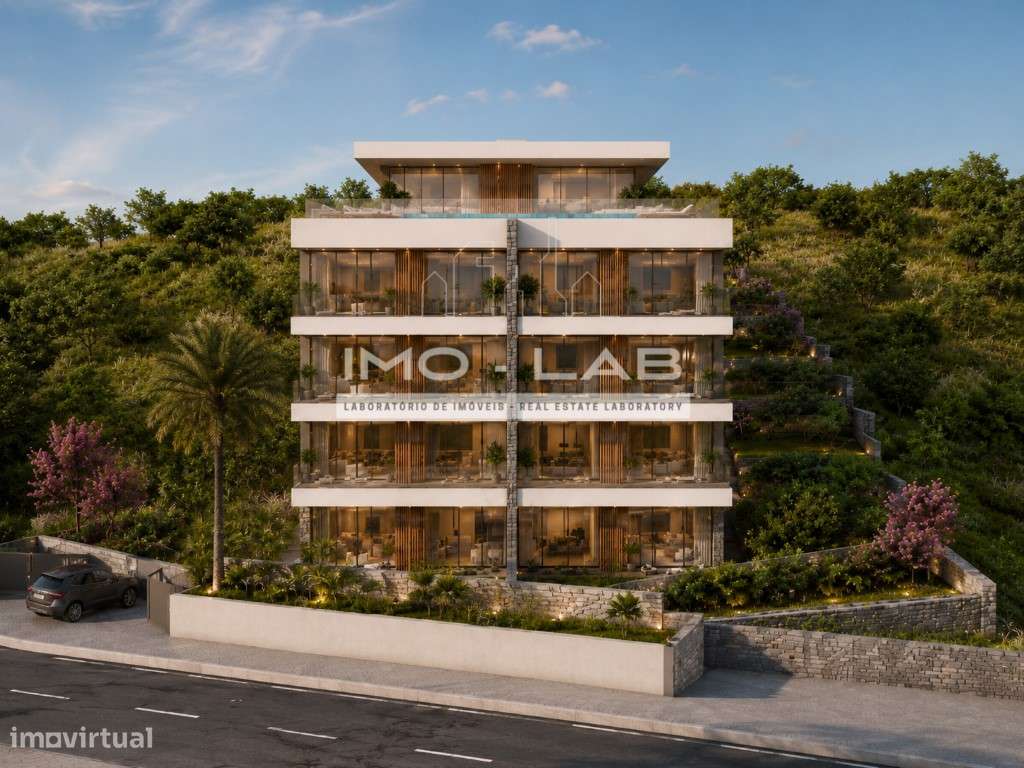 Terreno com 1033 - ENORME POTENCIAL - Calheta-4