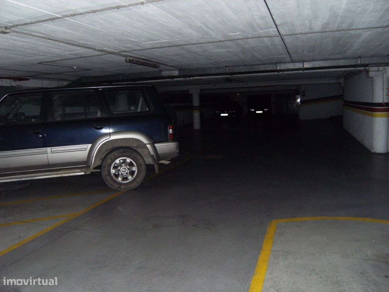 Garagem/Parqueamento nas Galerias Parede Plaza, centro da Parede-6